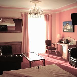 Superior Zimmer mit Kingsize-Bett